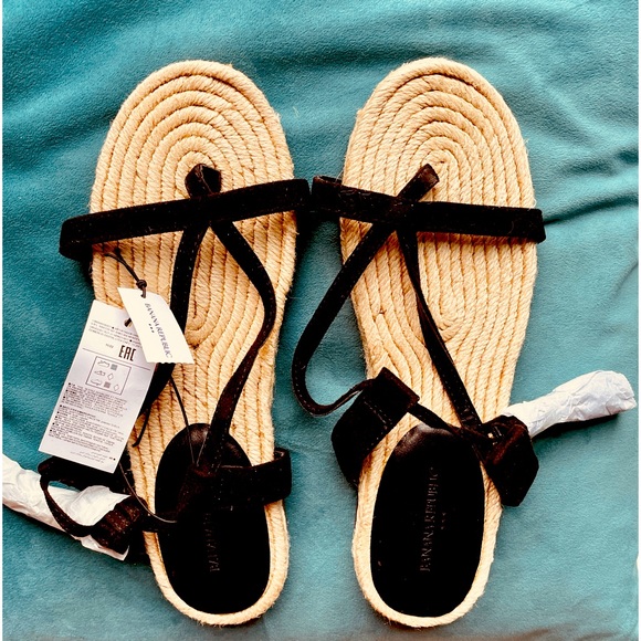 Banana Republic - NWT size 6
STRAPPY ESPADRILLE Black - Picture 2 of 6